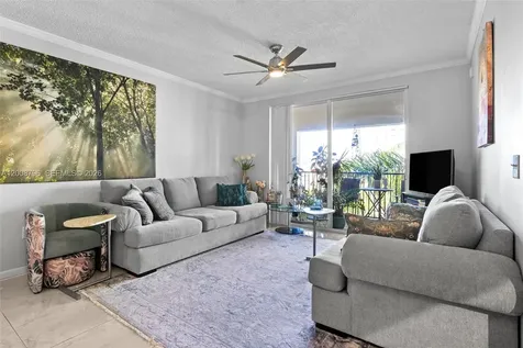 17145 N Bay Road Sunny Isles Beach FL 33160