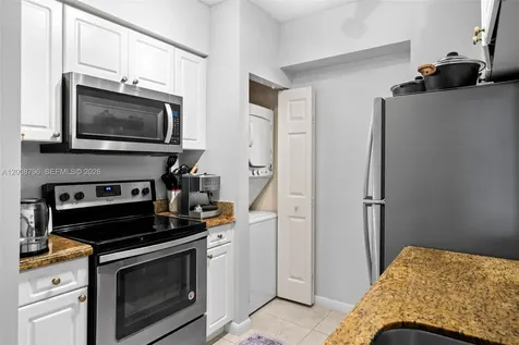 17145 N Bay Road Sunny Isles Beach FL 33160