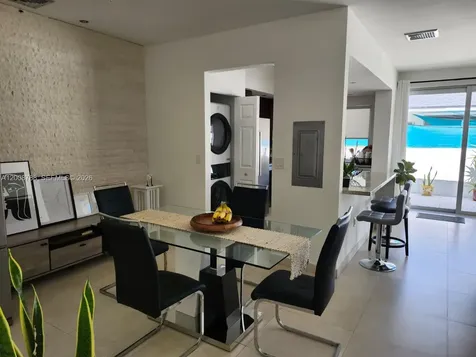 9195 Fontainebleau Boulevard Miami FL 33172
