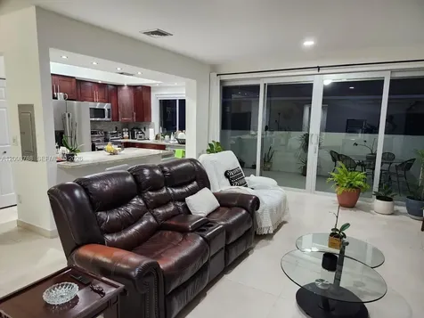 9195 Fontainebleau Boulevard Miami FL 33172