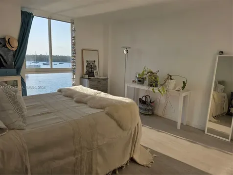 7928 West Drive North Bay Village FL 33141