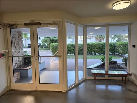7928 West Drive North Bay Village FL 33141