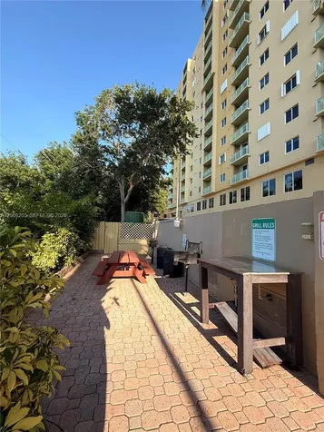 3500 Coral Way Miami FL 33145