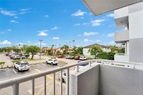 8261 NW 8th Street Miami FL 33126