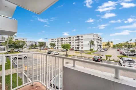 8261 NW 8th Street Miami FL 33126
