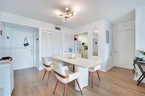 8261 NW 8th Street Miami FL 33126