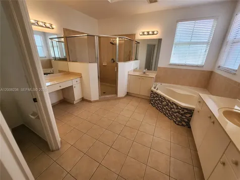 11480 NW 82th Terrace Doral FL 33178