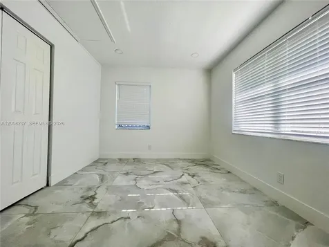 1649 NE 8th Avenue Fort Lauderdale FL 33305