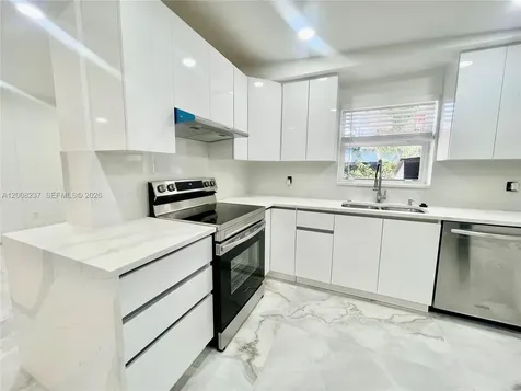 1649 NE 8th Avenue Fort Lauderdale FL 33305