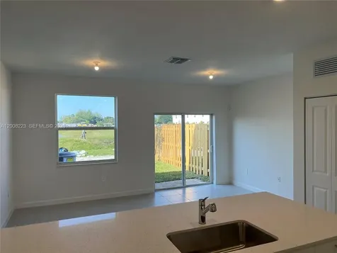 12436 NW 23rd Court Miami FL 33167