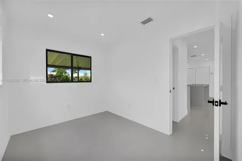 18530 NW 42nd Avenue Miami Gardens FL 33055