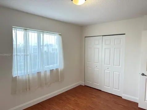 816 NW 11th Street Miami FL 33136