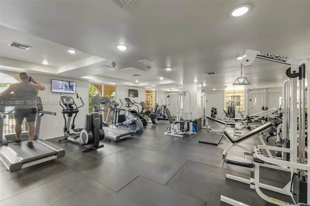 520 SE 5th Avenue Fort Lauderdale FL 33301
