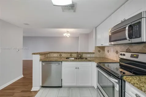 520 SE 5th Avenue Fort Lauderdale FL 33301