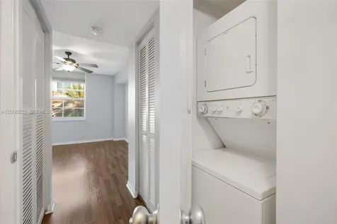 520 SE 5th Avenue Fort Lauderdale FL 33301