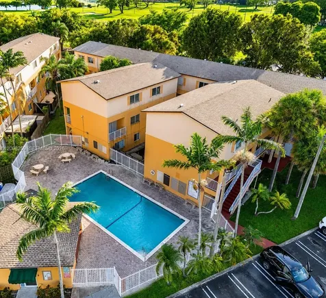 6235 SW Kendale Lakes Circle Miami FL 33183