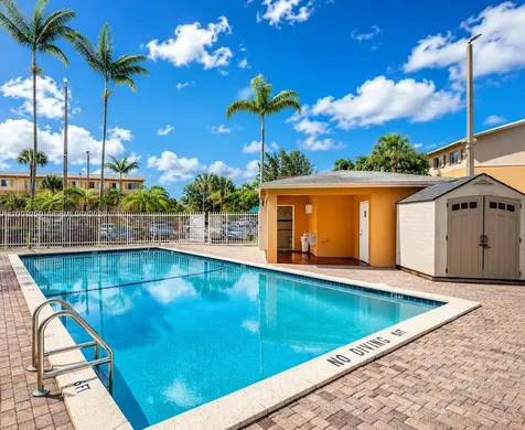 6235 SW Kendale Lakes Circle Miami FL 33183