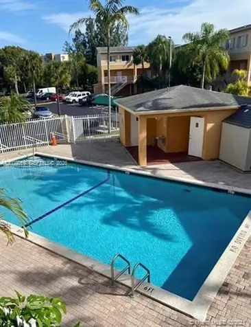 6235 SW Kendale Lakes Circle Miami FL 33183