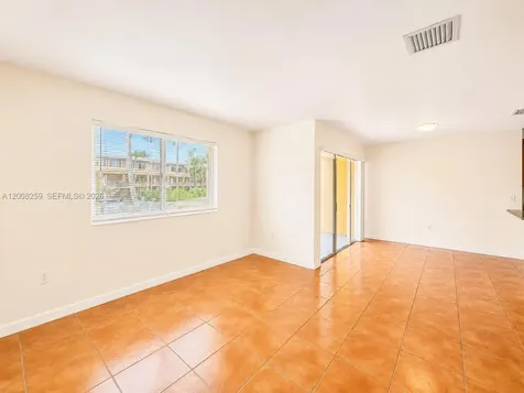 6235 SW Kendale Lakes Circle Miami FL 33183