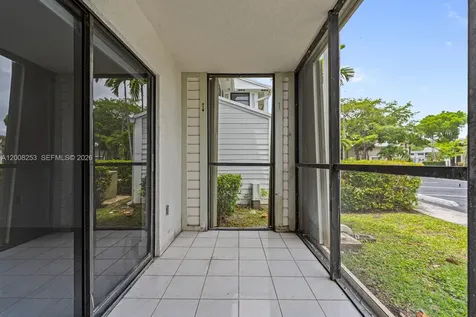 903 NE 199th Street Miami FL 33179