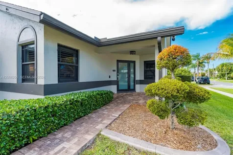 235 SE 9th Street Dania Beach FL 33004
