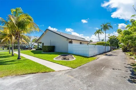 235 SE 9th Street Dania Beach FL 33004