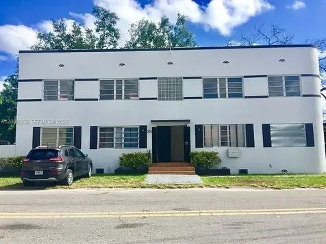 375 SW 19th Avenue Miami FL 33135