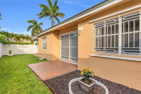1013 NW 132nd Avenue West Miami FL 33182