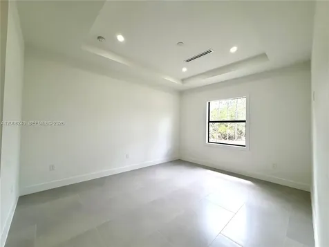 4283 10th Street NE Naples FL 34120
