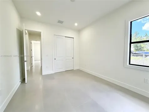 4283 10th Street NE Naples FL 34120