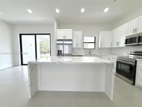 4283 10th Street NE Naples FL 34120