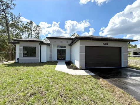 4283 10th Street NE Naples FL 34120