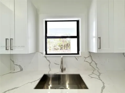 4283 10th Street NE Naples FL 34120