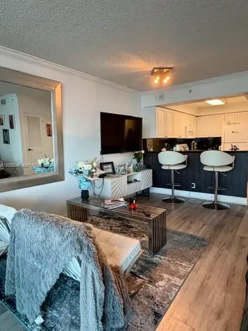 2501 S Ocean Drive Hollywood FL 33019
