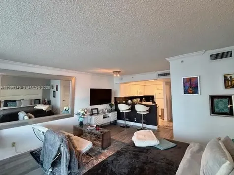 2501 S Ocean Drive Hollywood FL 33019