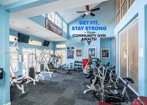 2420 NW 33rd Street Oakland Park FL 33309