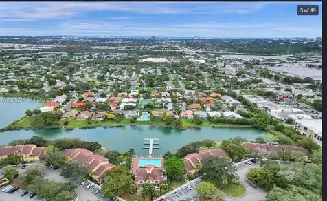 2420 NW 33rd Street Oakland Park FL 33309