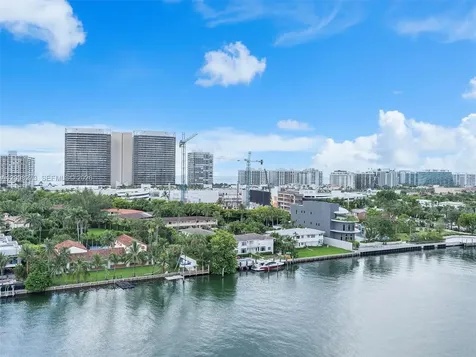 9751 E Bay Harbor Drive Bay Harbor Islands FL 33154