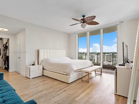 9751 E Bay Harbor Drive Bay Harbor Islands FL 33154