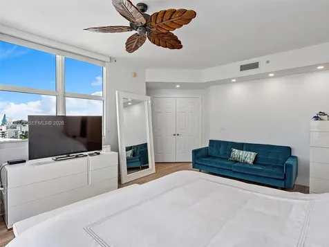 9751 E Bay Harbor Drive Bay Harbor Islands FL 33154