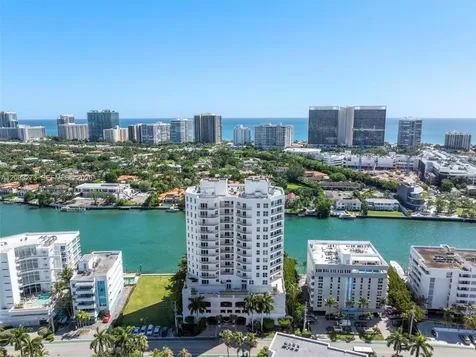 9751 E Bay Harbor Drive Bay Harbor Islands FL 33154