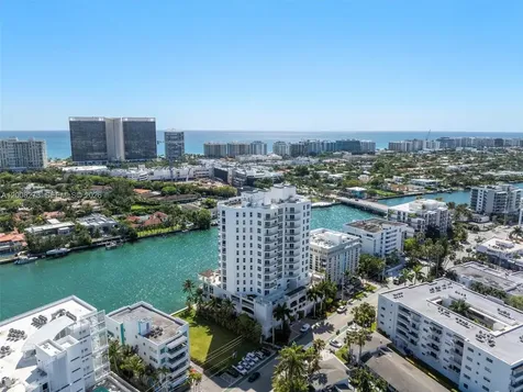 9751 E Bay Harbor Drive Bay Harbor Islands FL 33154