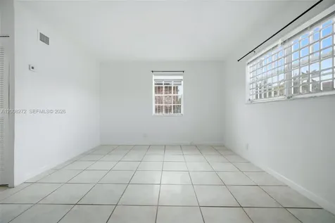 823-825 NW 9th Street Hallandale Beach FL 33009