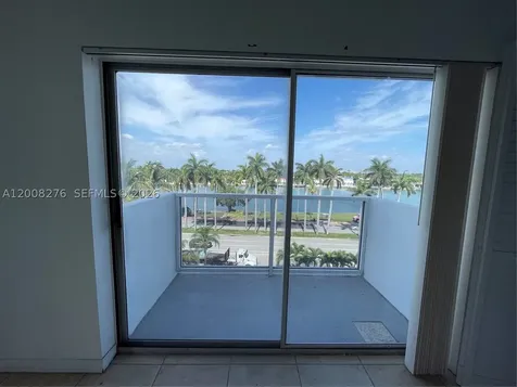 5313 Collins Avenue Miami Beach FL 33140