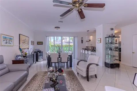 15123 NW 8th Street Pembroke Pines FL 33028