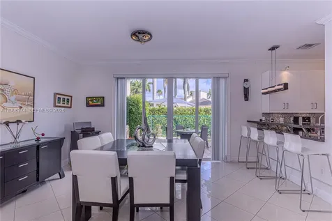 15123 NW 8th Street Pembroke Pines FL 33028