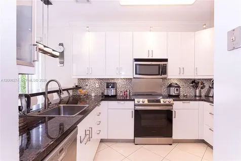 15123 NW 8th Street Pembroke Pines FL 33028