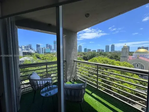 2400 SW 3rd Avenue Miami FL 33129