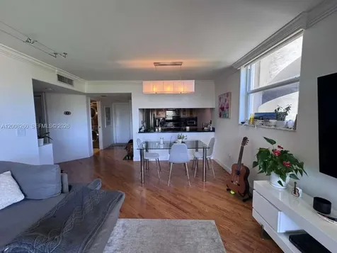 2400 SW 3rd Avenue Miami FL 33129