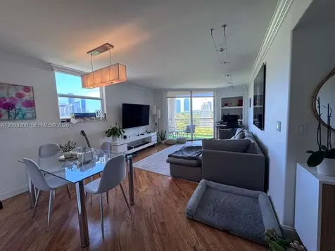 2400 SW 3rd Avenue Miami FL 33129